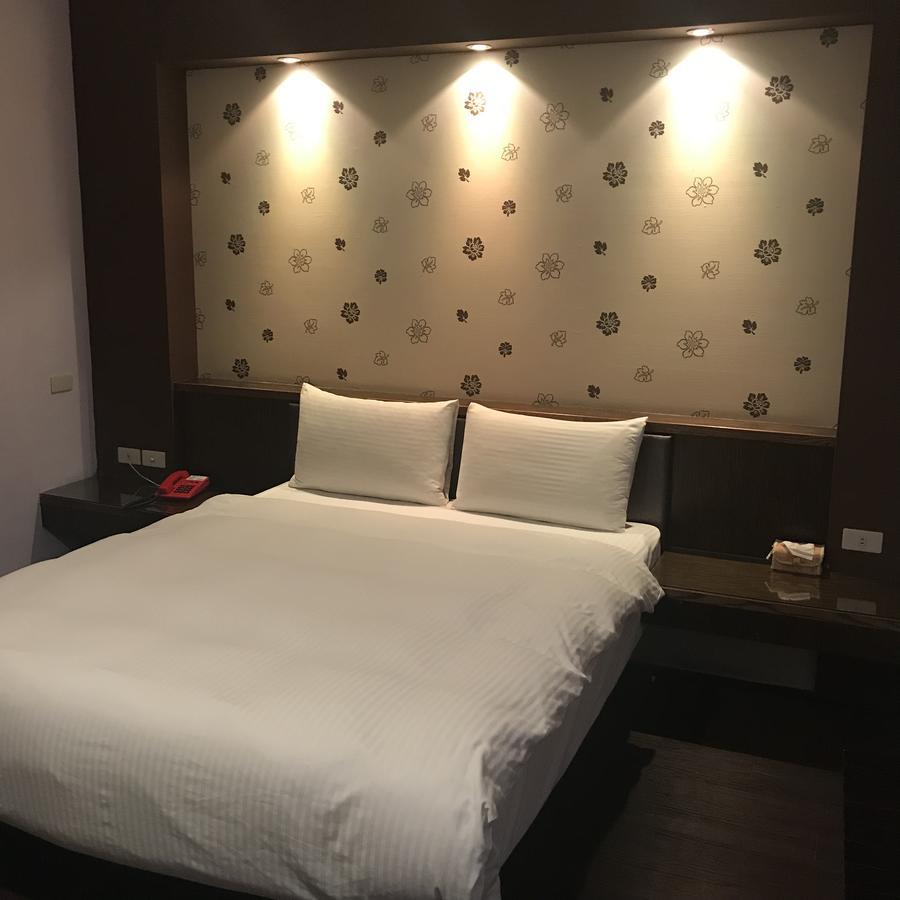 Baseball Hotel Hsinchu City Exterior photo